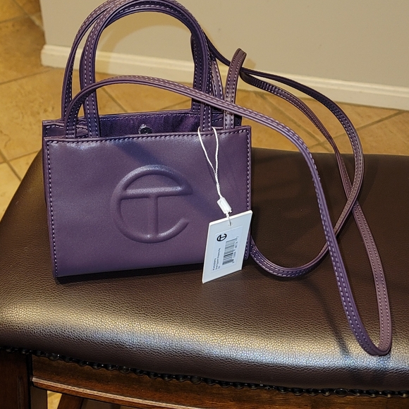 Small Telfar Bag. Eggplant Color - Picture 6 of 7